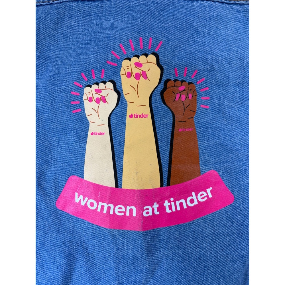 Just Quella Women at Tinder Denim Jacket Light Wash Blue Graphic Trucker Medium